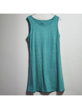 Patagonia sleeveless midi dress color green size medium